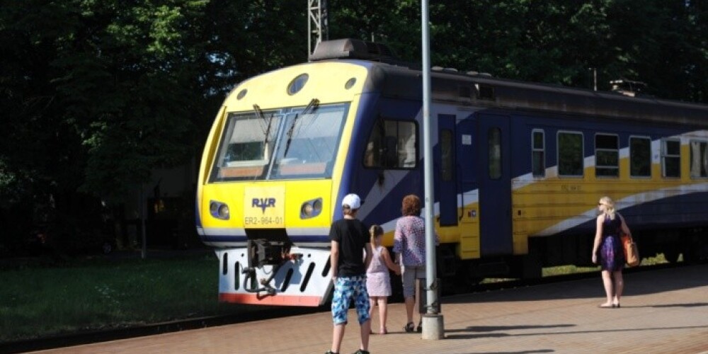 Предприятие "Пасажиеру вилциенс" объявило новый конкурс на закупку 32 пригородных электропоездов и необходимого оборудования