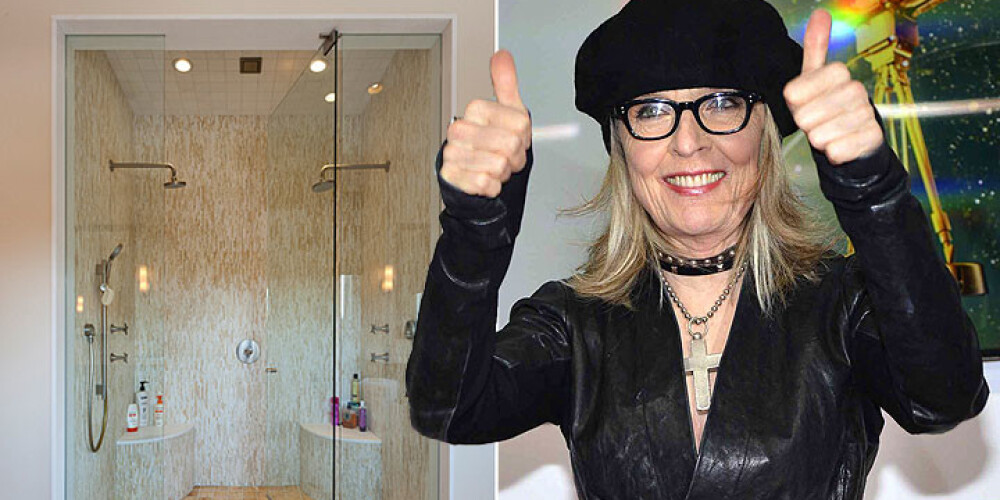 Aktrise Daiena Kītone nekad nav bijusi precējusies un attiecības vairs nemeklē, taču viņas mājā ir duša diviem...