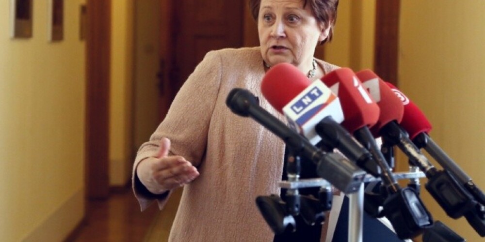 Страуюма: у депутатов еще есть время, чтобы принять решение по беженцам