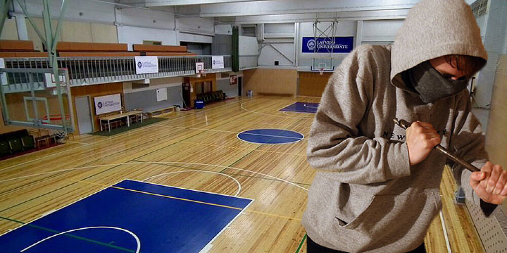 Rīgas sporta zālē apzog 12 basketbolistes – apsargs neko neredz