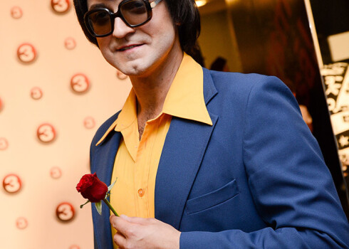 Aktieris Kristaps Rasims ir viens no šova “Izklausies redzēts” jaunās sezonas atklājumiem. Viņš ar saviem daudzajiem talantiem un atraktivitāti priecē gan skatītājus, gan žūriju.