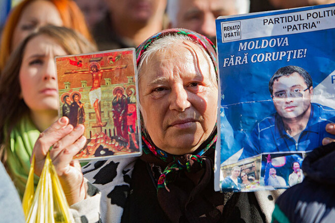 Saistībā "gadsimta krāpšanas" lietu izcēlās ielu protesti un prasības atkāpties valdībai.