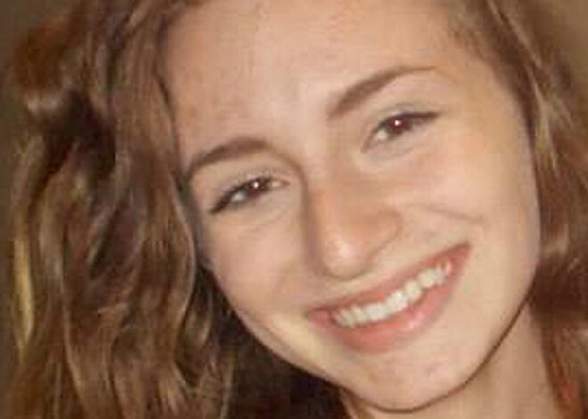 Анжелика Варум одобрила молодого человека своей 16-летней дочери