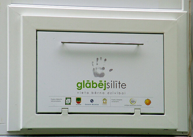 Valmieras glābējsilītē šodien ielikta 3 dienas veca mazulīte