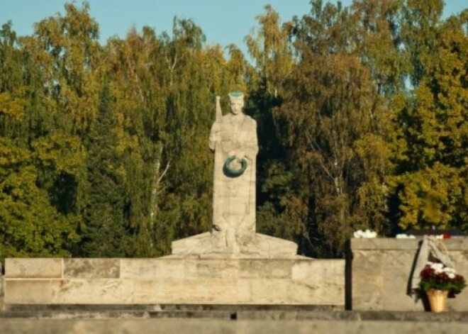 Rīgā ar dažādiem pasākumiem atzīmēs Brāļu kapu simtgadi