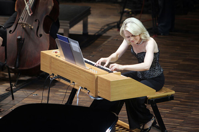 Ērģelniece Iveta Apkalna, kura 2013. gada maijā piedalījās Latgales vēstniecības „Gors” jeb Austrumlatvijas koncertzāles atklāšanā, nu „Gorā” iedibinājusi jaunu tradīciju – ērģeļmūzikas festivālu „ORGANismi”, kura pirmais koncerts izskanēs 24. oktobrī.