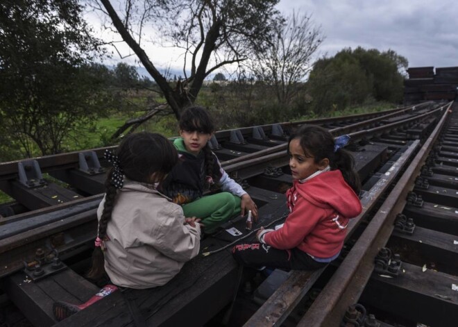 Migrantu pūļi uz Serbijas - Maķedonijas robežas