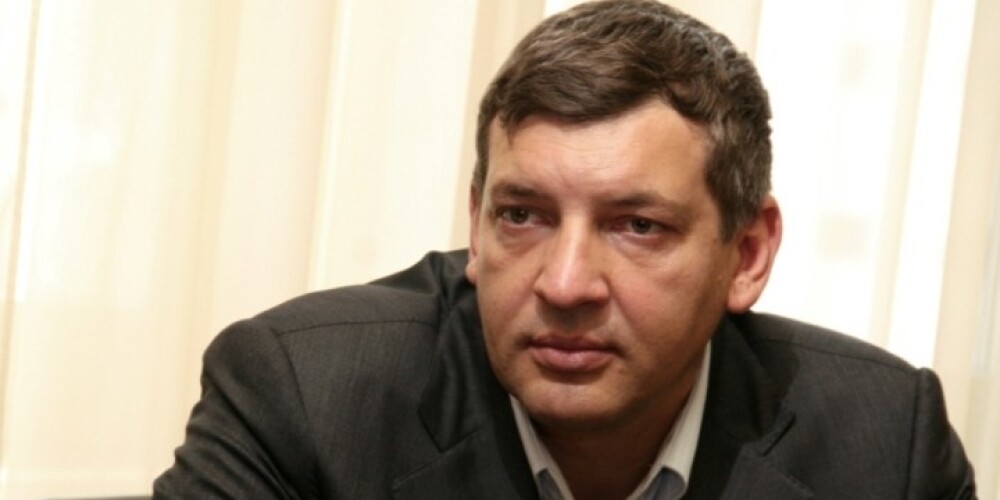 Rīgas domes deputāta Andreja Kozlova bijusī sieva tikusi pie pamatīga pašvaldības pasūtījuma.