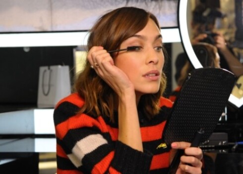 Если ты не можешь вспомнить, когда покупала тушь, ее пора менять