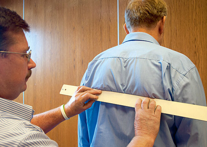 "Mūsu enerģija ir tur, kur virzās domas," dziednieks Vilnis par savu metodi - garīgo iztaisnošanos