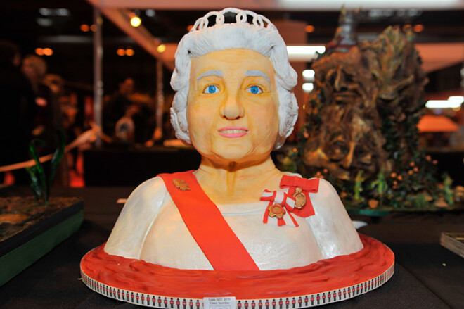 На конкурсе был представлен и торт в виде королевы Елизаветы II