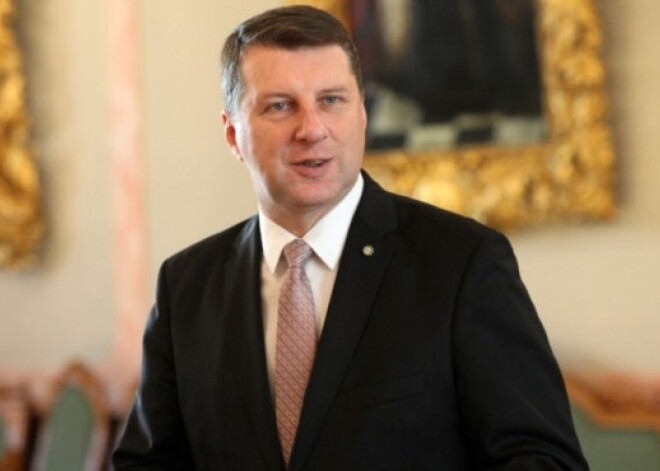 Vējonis 11.novembra svētkos: "Jādara viss, kas katra spēkos, lai Latvija būtu brīva un labklājīga"