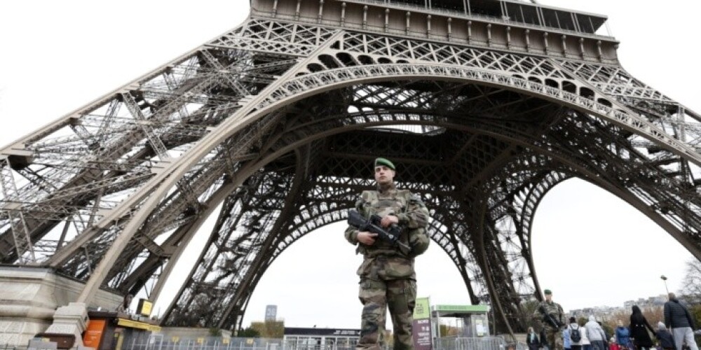 Viens no Parīzes teroristiem bijis Francijas pilsonis