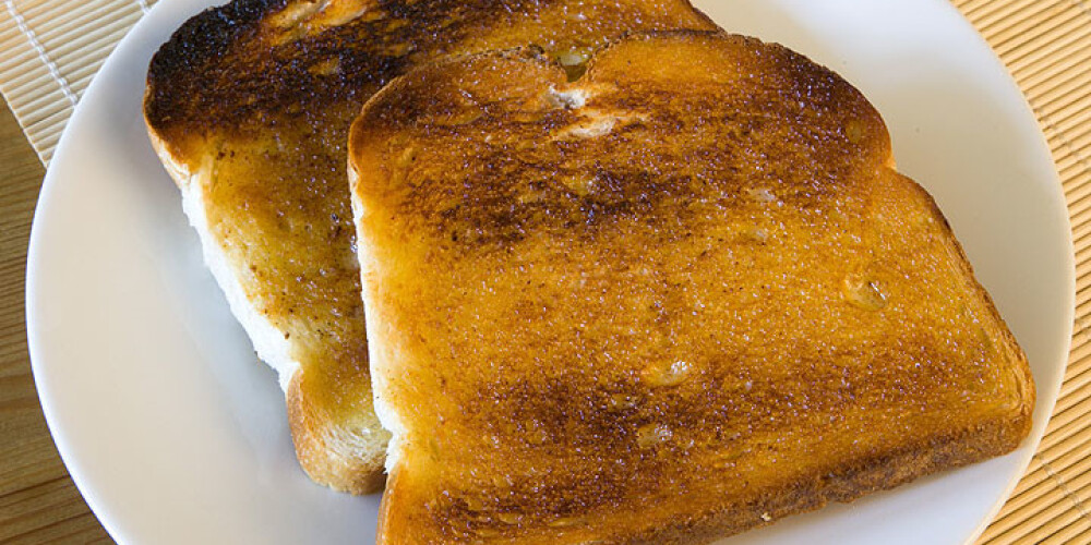 Жареный картофель с корочкой и темно-коричневый тост — смертельно опасны!