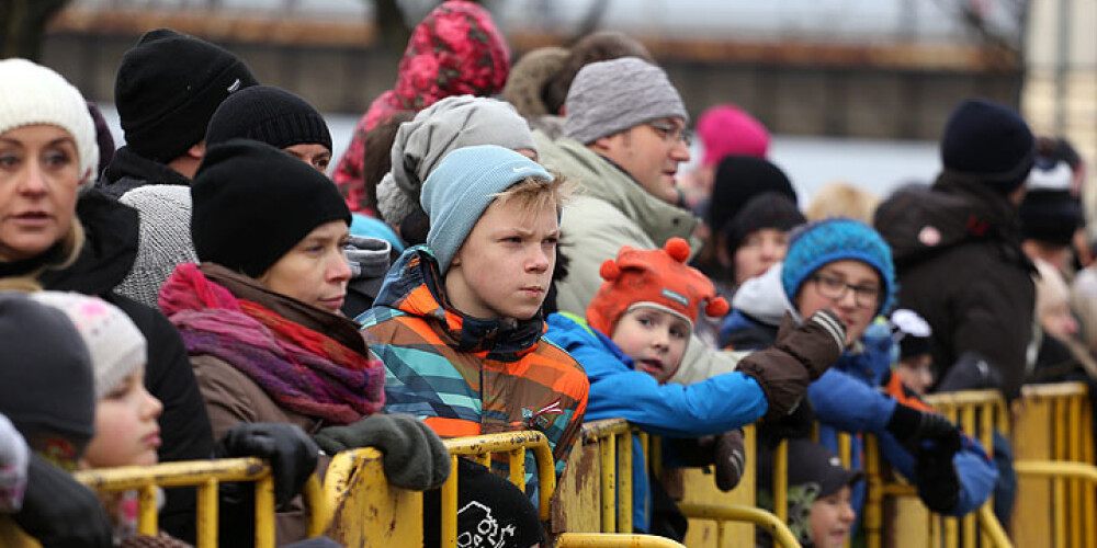 18. novembrī Rīgā gaidāmi satiksmes ierobežojumi, slēgs 11. novembra krastmalu