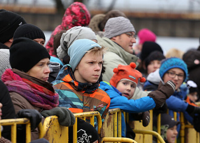 18. novembrī Rīgā gaidāmi satiksmes ierobežojumi, slēgs 11. novembra krastmalu