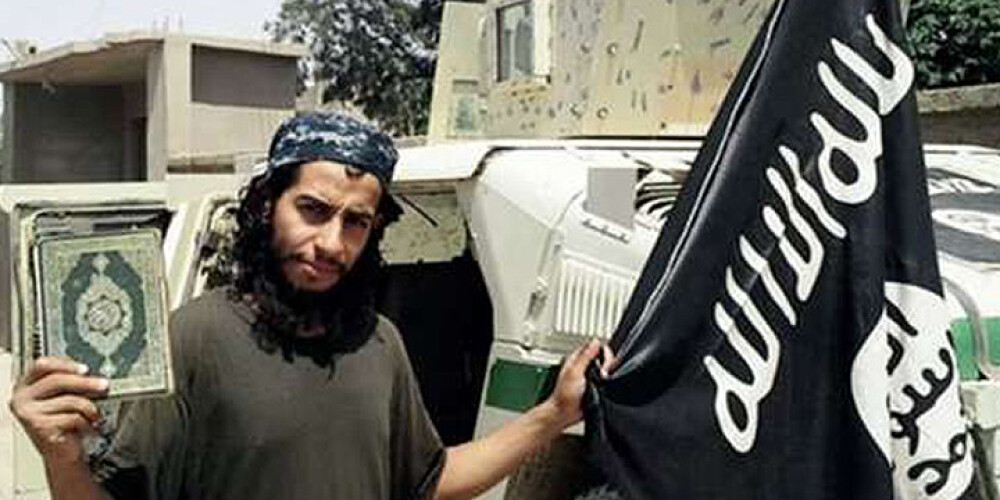 Parīzes teroraktu plānotājs ir nogalināts. Viņš identificēts pēc pirkstu nospiedumiem. FOTO