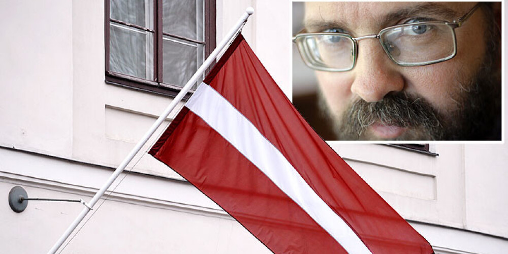 Trīs procenti naida jeb – kāpēc latvieši Latvijā dedzina valsts karogu?