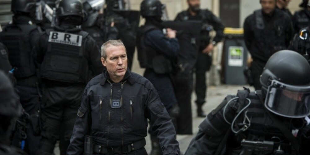Francijas parlaments par trīs mēnešiem pagarina pēc teroraktiem ieviesto ārkārtas stāvokli
