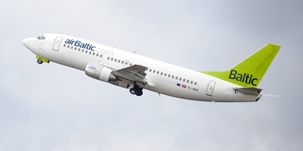 "airBaltic" lidmašīna Rīga-Berlīne iekļūst turbulencē; cietuši 3 cilvēki