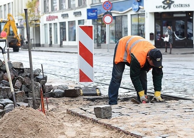 Ierobežos satiksmi Barona un Blaumaņa ielas krustojumā