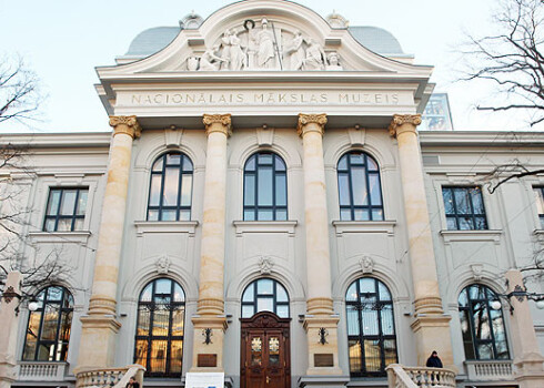 Atvērto durvju dienu laikā  muzejā varēs nokļūt pa divām ieejām: galveno ieeju no Kr. Valdemāra ielas, kā arī pa ieeju pirmā stāva līmenī no Esplanādes parka puses.