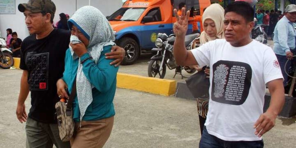 Indonēzijā pēc prāmja avārijas pazuduši teju 80 cilvēki
