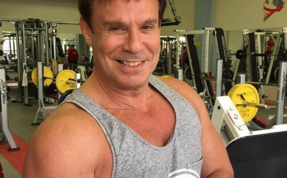 Где живет шифрин сейчас