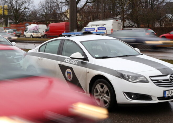 Svētkos kopumā aizturēti 78 šoferi, kuri auto vadīja skurbulī