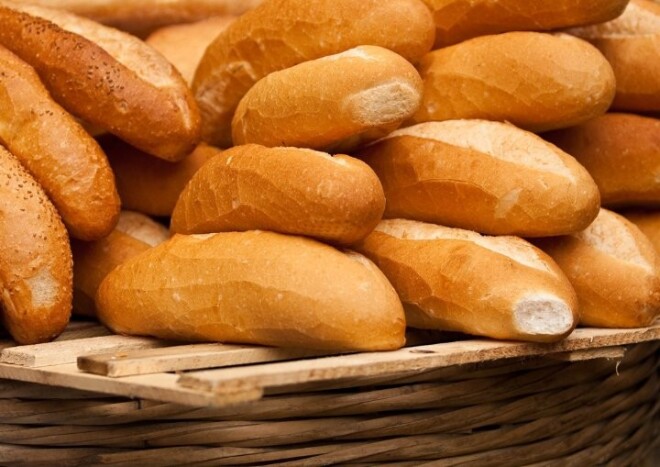 Vērts arī pārbaudīt, vai cilvēkam nav alerģijas pret kviešiem vai glutēnu, kuru satur daudzu tik iecienītā baltmaize un makaroni.