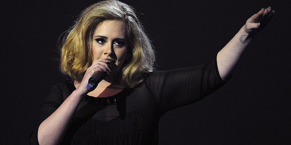 Adeles "25" ir pagājušā gada pirktākais albums Lielbritānijā