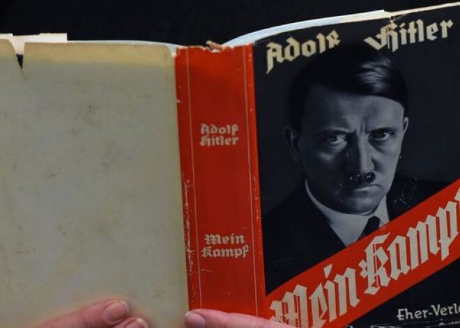 Vācijā sāk pārdot Hitlera "Mein Kampf" jauno izdevumu