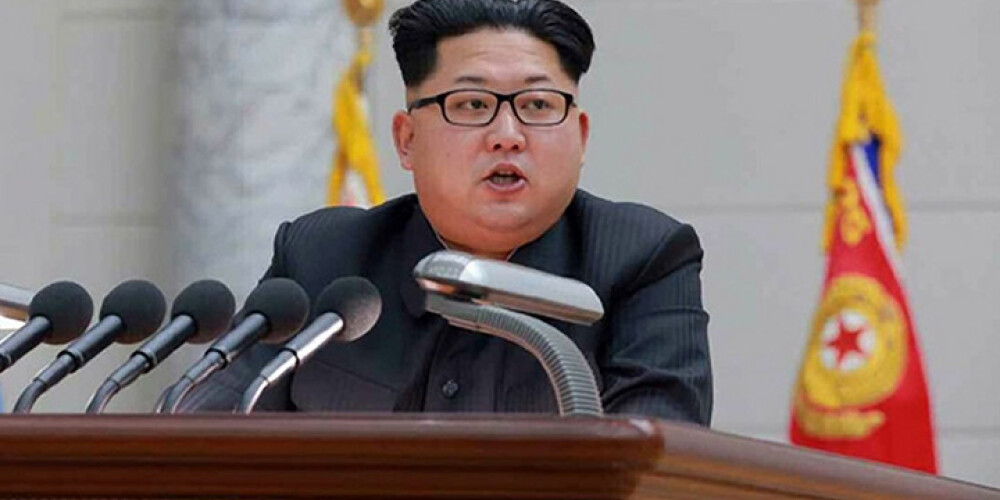 Kims Čenuns paslavē Ziemeļkorejas zinātniekus un aicina turpināt attīstīt kodolieročus