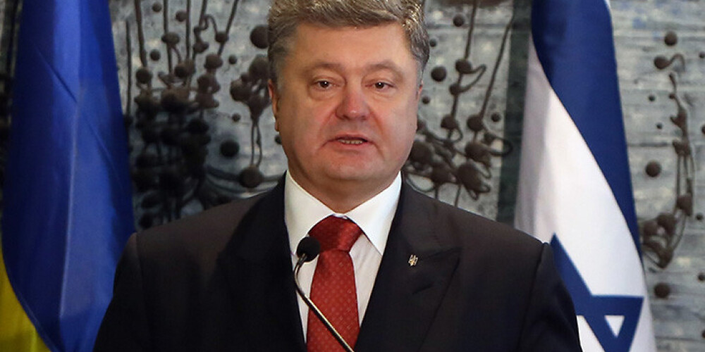 Porošenko par šī gada prioritāti nosauc Donbasa atgūšanu
