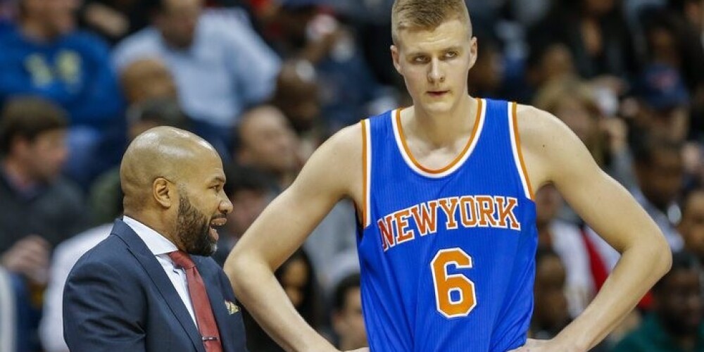 Porziņģim "double-double"; "Knicks" piekāpjas principiālajai konkurentei "Nets"