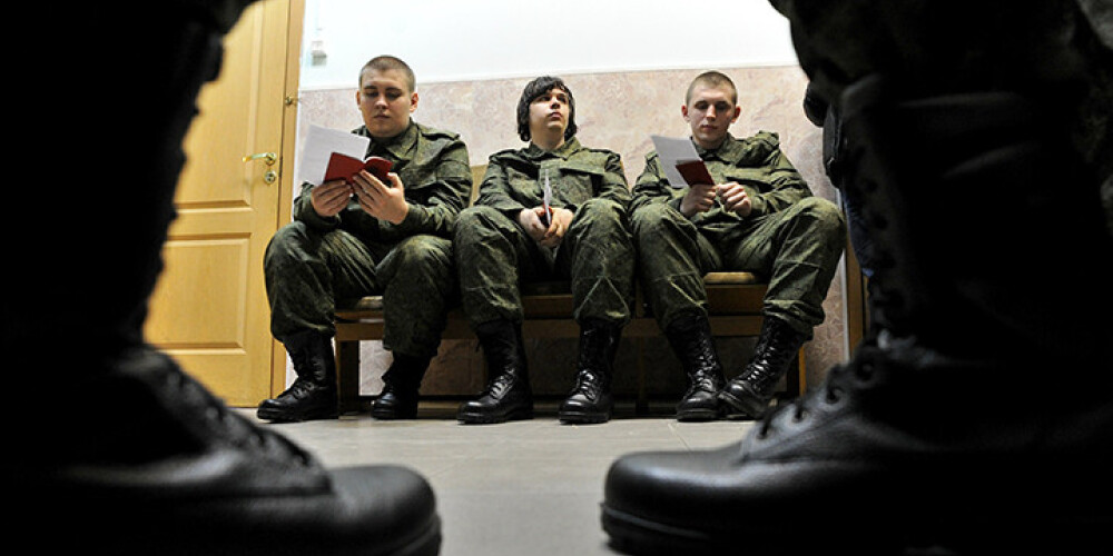 Krievijā uzsākta masveida karavīru  pārbaude. Vērtē izturību pret informatīvi psiholoģisku iedarbību