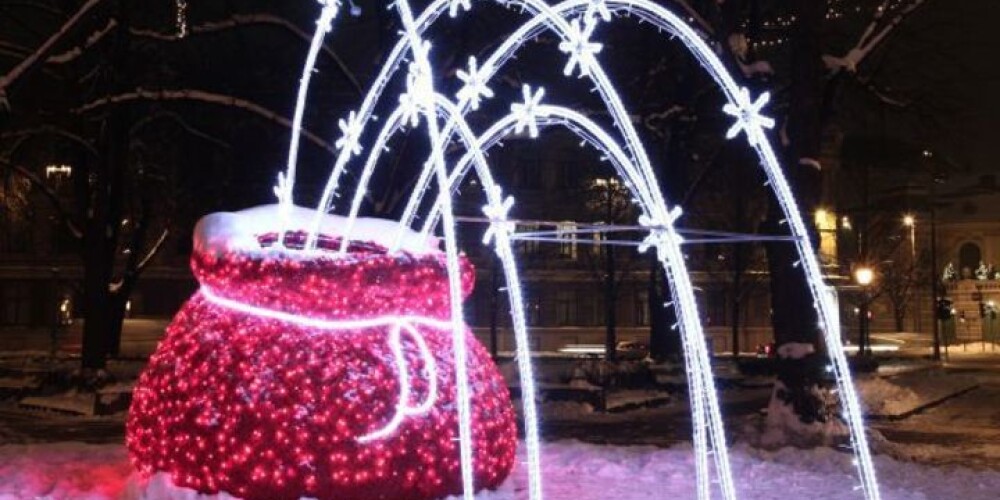 Objekts "Prieka maiss" saņem festivāla "Ziemassvētku egļu ceļš" apmeklētāju simpātiju balvu