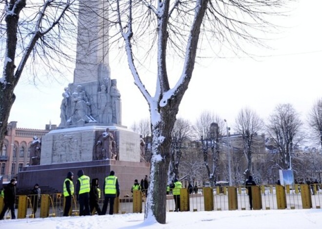 Policijai trūkst cilvēku valstī vienīgajā pūļa savaldīšanas īpašajā vienībā