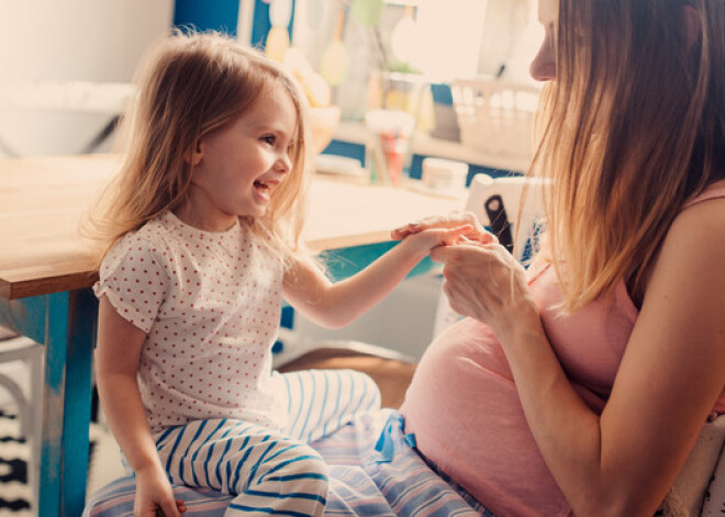 Kas ietekmē bērna piedzimšanas svaru - mammas svars, ēšanas paradumi vai ģenētika