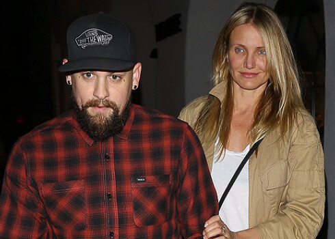 Holivudas zvaigznes Kameronas Diazas un viņas vīra grupas „Good Charlotte” mūziķa Bendžija Madena draugi teic, ka aktrise laulībā jūtoties tik harmoniski un labi, ka apsverot domu par ģimenes pieaugumu, lai gan agrāk nelokāmi norādījusi, ka nealkst kļūt par māti.