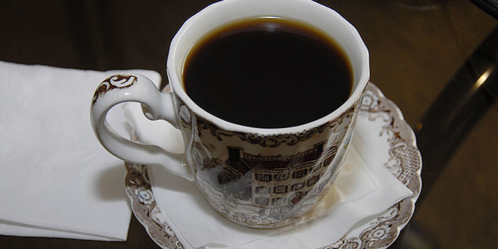 Влияние алкоголя на печень поможет снизить кофе