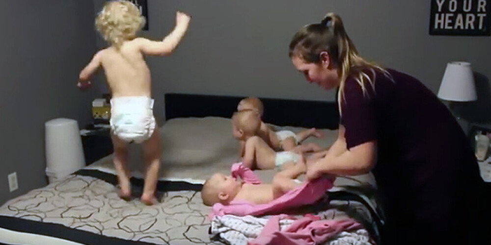 Daudzbērnu mātes ir pelnījušas cieņu: māmiņa pret mazuļu bandu. VIDEO