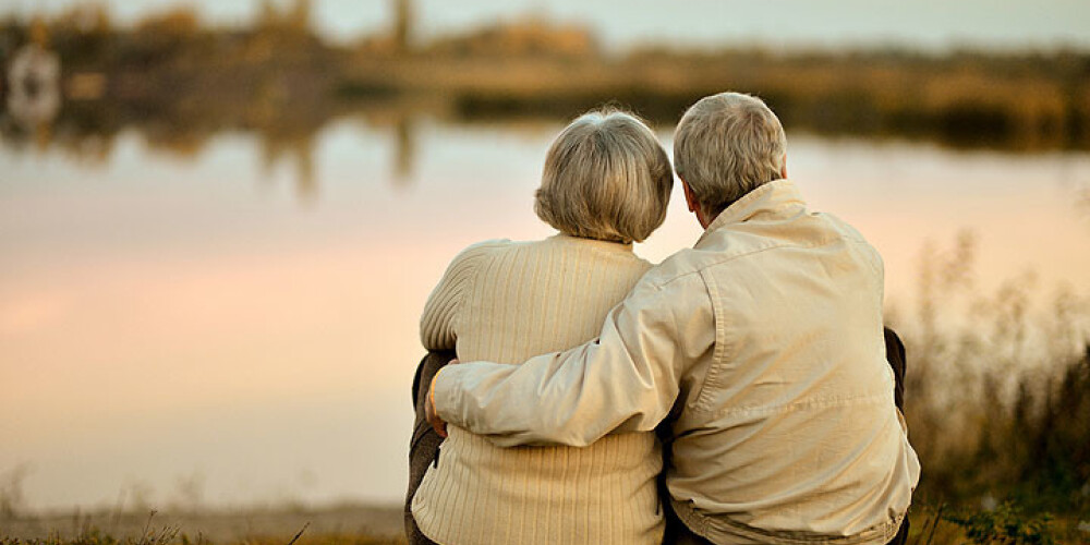 Lielākā daļa iedzīvotāju pensijā vēlētos doties 55 gadu vecumā
