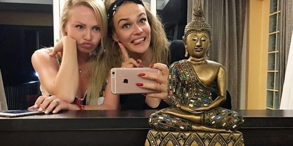 Дарья Пынзарь и Алена Водонаева встретились в Таиланде