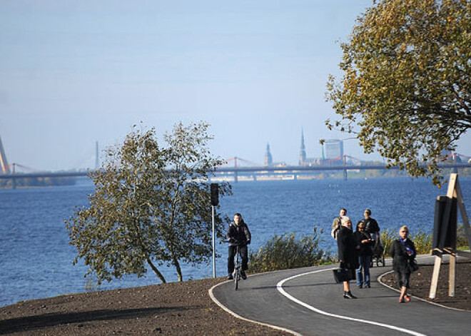 Ieguldot 127 600 eiro, Rīgā pagarinās Ķengaraga promenādi