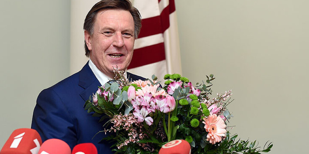 Latvijā ir jauna valdība: Saeima apstiprina Māri Kučinski premjera amatā. FOTO