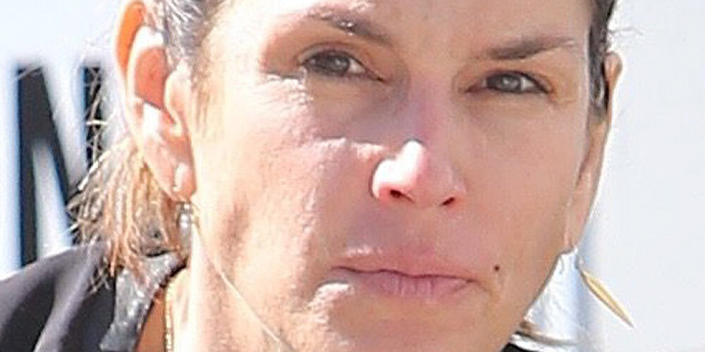 49-летняя Синди Кроуфорд показала лицо без макияжа. ФОТО