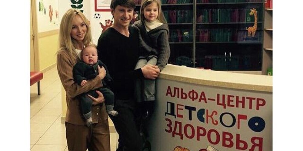 Алексей Ягудин впервые показал младшую дочь