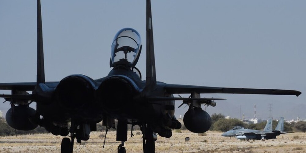 Saūda Arābija nosūtījusi uz Turciju savas militārās lidmašīnas cīņai pret "Islāma valsti"
