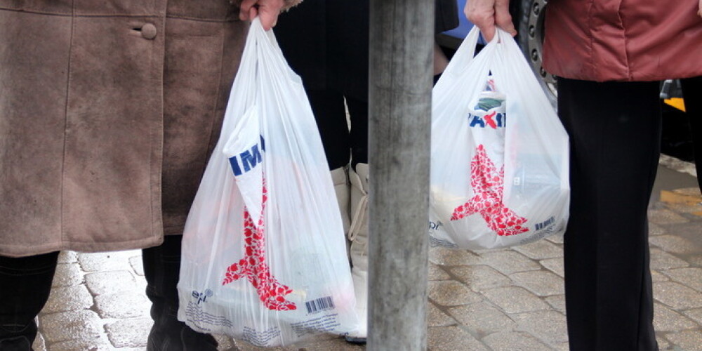 Lietuvā aizliegs bezmaksas plastmasas maisiņus